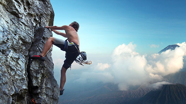 AI大模型应用于高风险行业，如何应对专项合规与内容安全挑战？